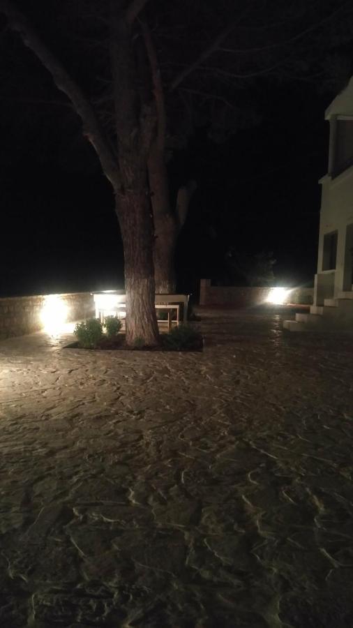 Tzanetos Seaside Villa Kyparissia Exterior foto