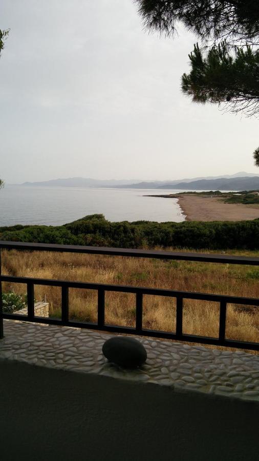 Tzanetos Seaside Villa Kyparissia Exterior foto